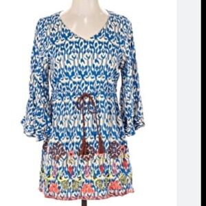 ivy jane Blue & White Patterned Tunic with Colorful Hem